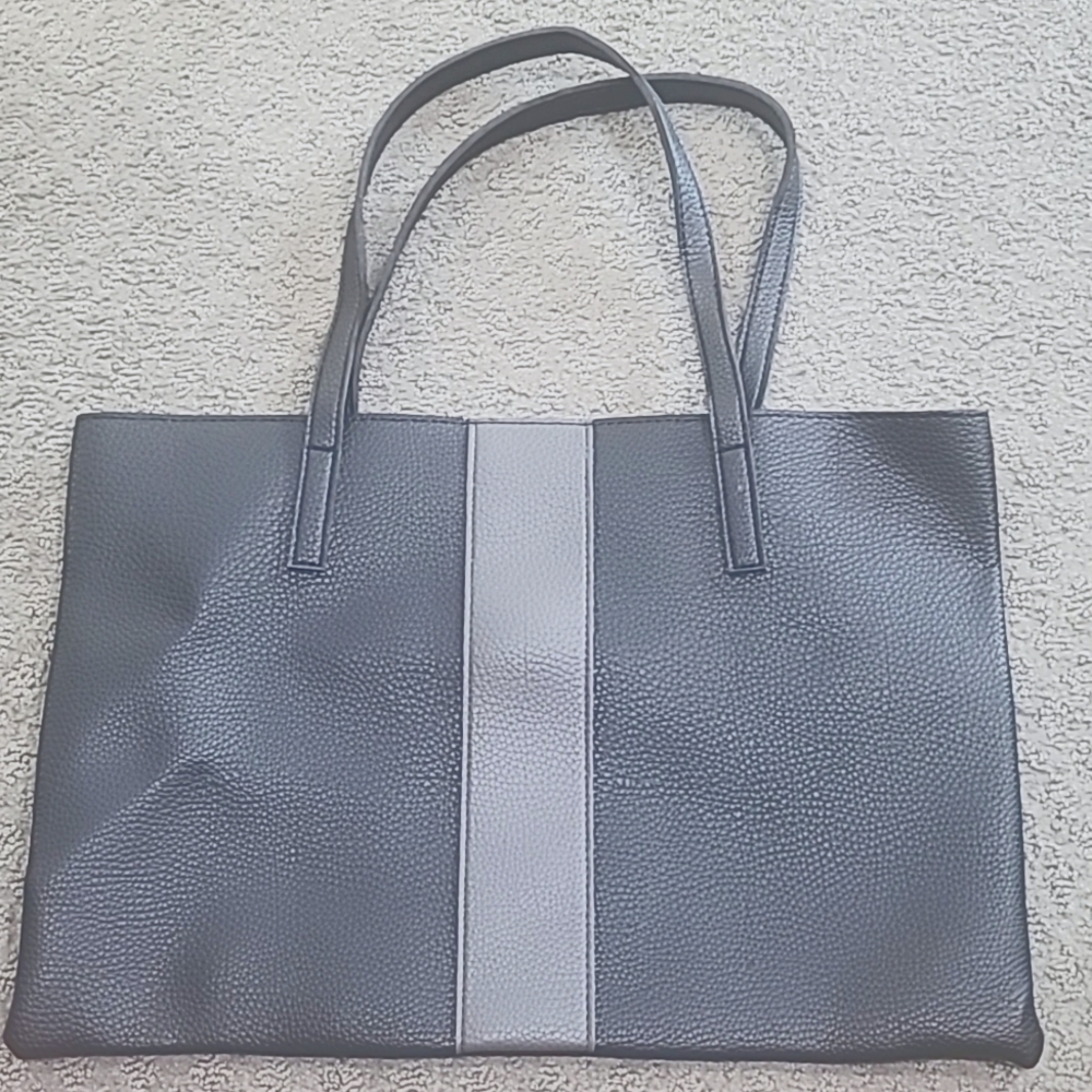 Vince Camuto Tote